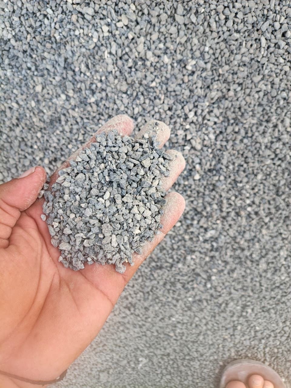 Fine aggregate in hand